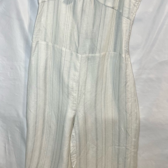 Chaser Beach Linen Tie Front Smocked Cami Cropped Jumpsuit Stripe Sz M Pockets - Picture 4 of 14